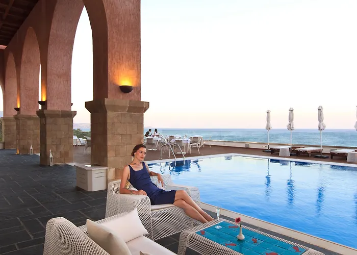 Boutique 5 & - Adults Only Hotell