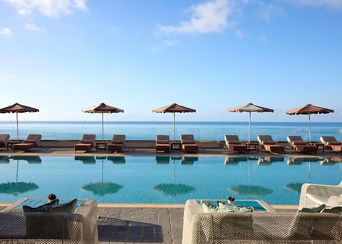 Boutique 5 & - Adults Only Hotell