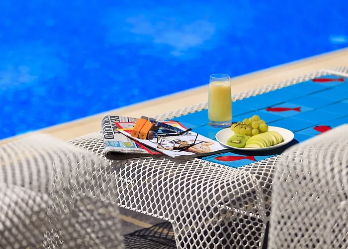 Boutique 5 & - Adults Only Hotell