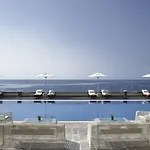 Boutique 5 & - Adults Only