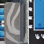 Boutique 5 & - Adults Only Otel