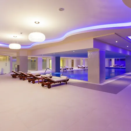 Boutique 5 & - Adults Only Hotell 5*