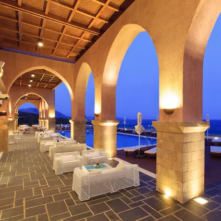 Boutique 5 & - Adults Only Hotell